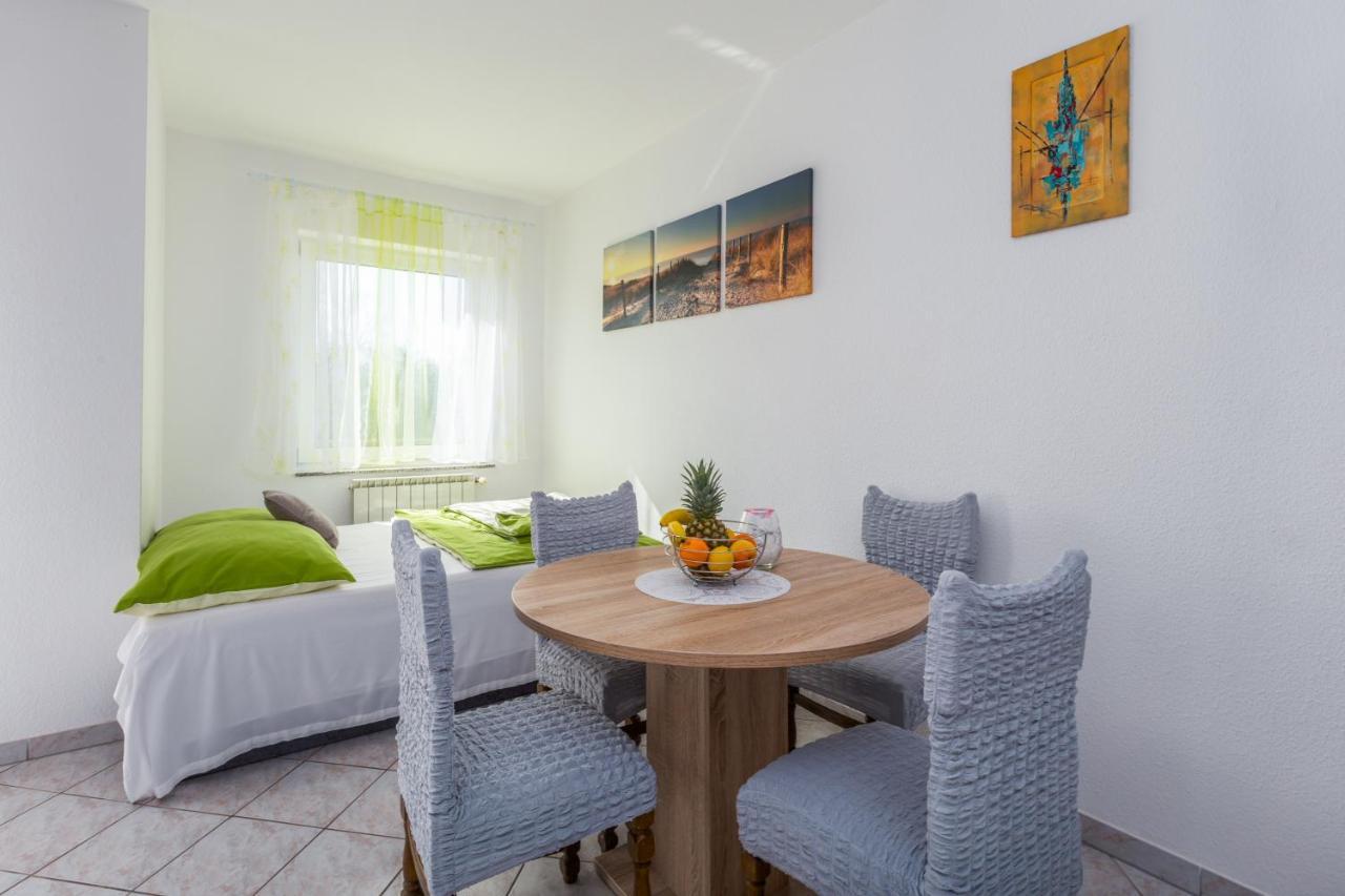 App Ruzica Finida Appartement Umag Buitenkant foto